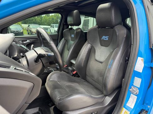 Used 2017 Ford Focus RS AWD/4WD image 32