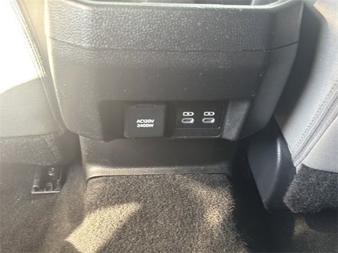 Used 2024 Toyota Tacoma TRD Sport image 13