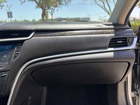 Used 2018 Cadillac XTS Luxury FWD image 17