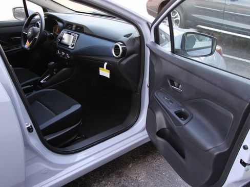 New 2025 Nissan Versa SV w/ Trunk Package image 29