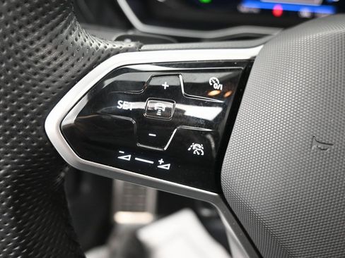 Used 2024 Volkswagen Jetta GLI Autobahn image 21