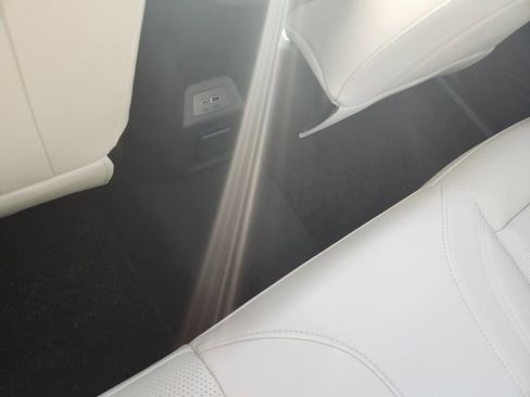 Used 2025 Buick Envision Avenir image 8