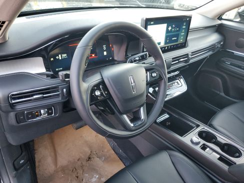 New 2026 Lincoln Corsair Premiere image 13