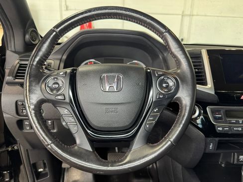 Used 2019 Honda Ridgeline Black Edition image 15