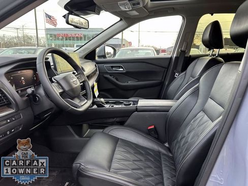 Used 2025 Nissan Rogue Platinum w/ Tech Package AWD/4WD image 19