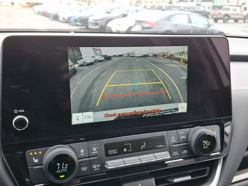 Used 2024 Toyota Grand Highlander XLE image 17