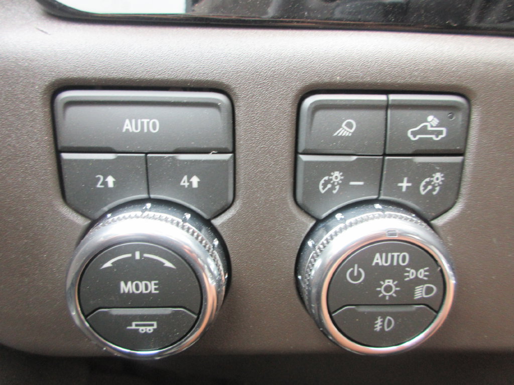 New 2026 GMC Sierra 1500 SLT w/ SLT Premium Package AWD/4WD image 17