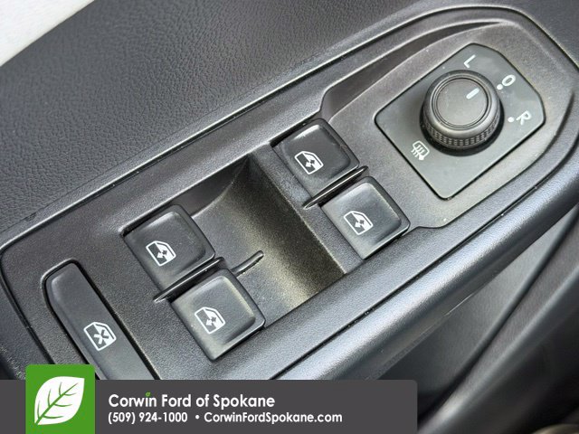 Used 2024 Volkswagen Taos SE w/ Panoramic Sunroof Package FWD image 20