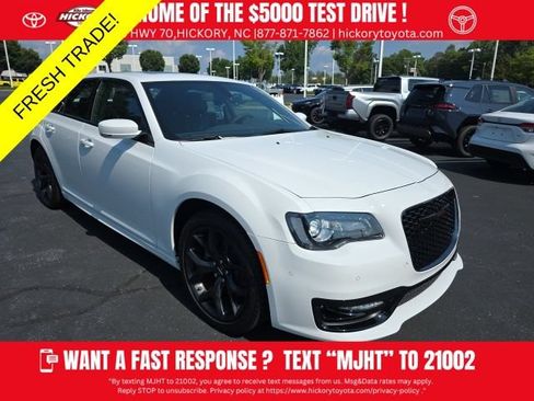 Used 2022 Chrysler 300 S w/ Comfort Group RWD image 1