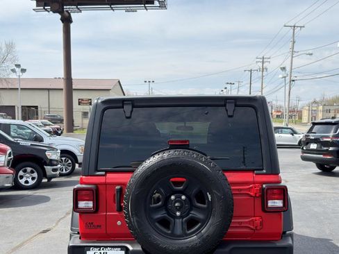 Used 2018 Jeep Wrangler Unlimited Sport image 58