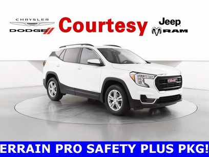 Used 2023 GMC Terrain SLE w/ Driver Convenience Package
