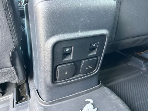 Used 2022 Ford Bronco Wildtrak AWD/4WD image 33