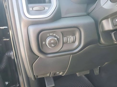 New 2025 RAM 2500 Laramie AWD/4WD image 82