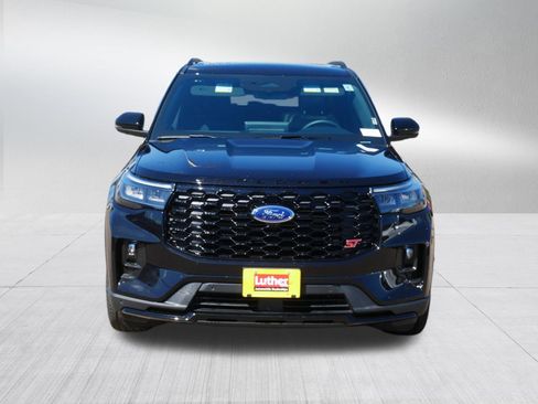 Used 2025 Ford Explorer ST w/ Sun And Sound Package AWD/4WD image 2