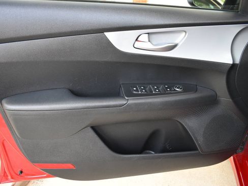 Used 2023 Kia Forte LXS FWD image 14