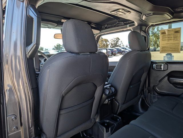 Used 2021 Jeep Wrangler Unlimited Sport AWD/4WD image 17