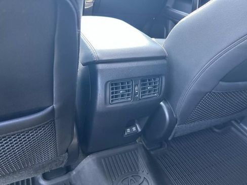 Used 2020 Toyota 4Runner Venture w/ Moonroof Package AWD/4WD image 19