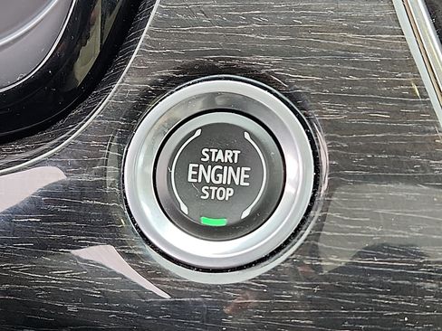 Used 2021 Cadillac XT6 Premium Luxury image 33