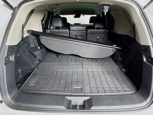 Used 2025 Honda Pilot EX-L image 33