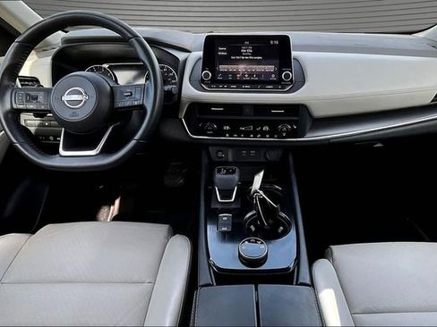 Used 2024 Nissan Rogue SV w/ SV Premium Package AWD/4WD image 7