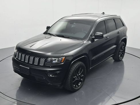 Used 2021 Jeep Grand Cherokee Laredo X AWD/4WD image 30