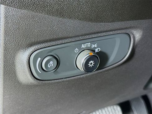 Used 2024 Chevrolet Equinox LS w/ LS Convenience Package AWD/4WD image 12