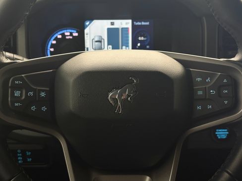 Used 2024 Ford Bronco Everglades AWD/4WD image 23