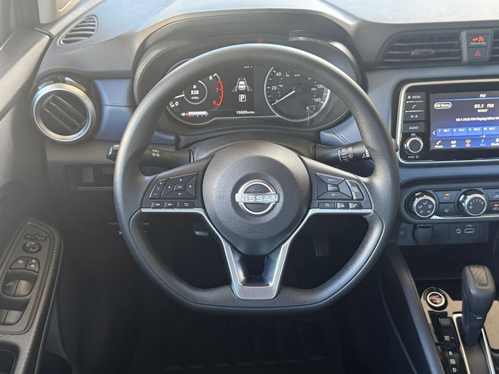 Used 2025 Nissan Versa SV FWD image 26