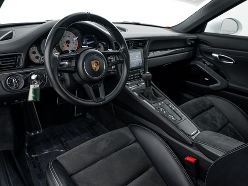 Certified 2018 Porsche 911 GT3 RWD image 4