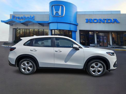 Used 2025 Honda HR-V LX image 7