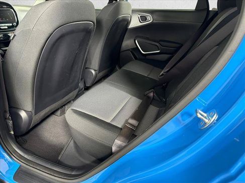 Used 2023 Kia Soul S FWD image 21