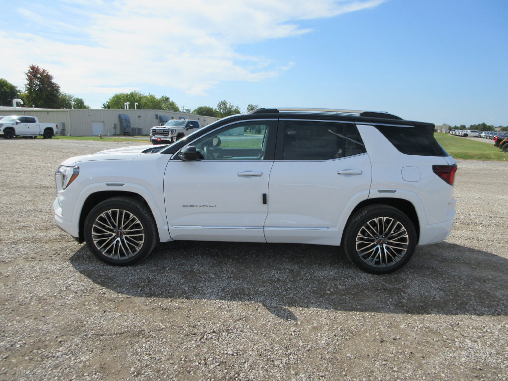 New 2027 GMC Terrain Denali w/ LPO, Black Badging Package AWD/4WD image 6