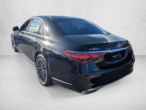 Used 2025 Mercedes-Benz S 580e 4MATIC Sedan image 8