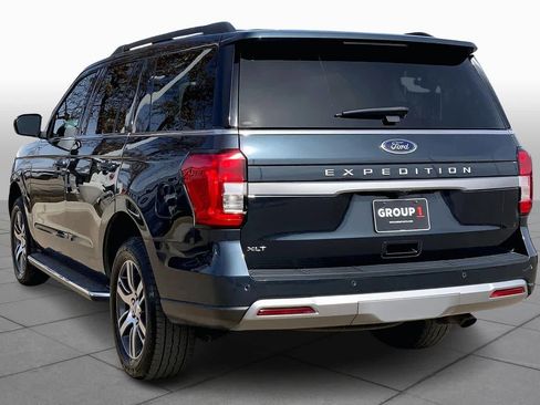 Used 2023 Ford Expedition XLT image 12