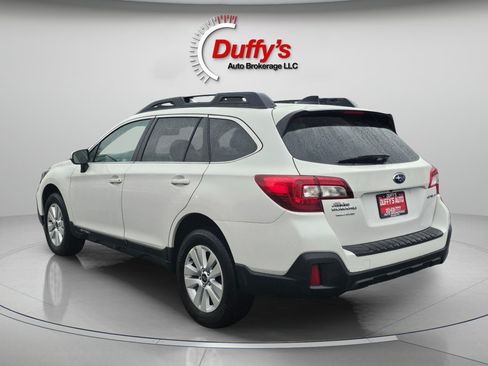 Used 2018 Subaru Outback 2.5i Premium AWD/4WD image 17