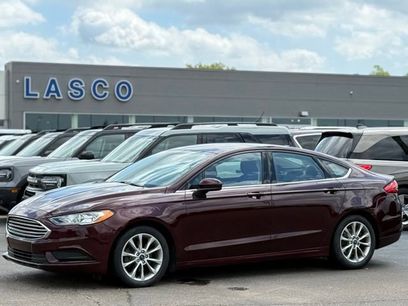 Used 2017 Ford Fusion SE w/ Fusion SE Technology Package