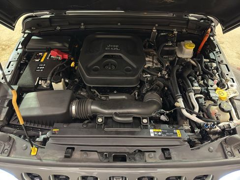 Used 2021 Jeep Wrangler Unlimited Sahara w/ Dual Top Group image 32