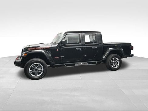 Used 2022 Jeep Gladiator Mojave w/ Trailer Tow Package AWD/4WD image 2