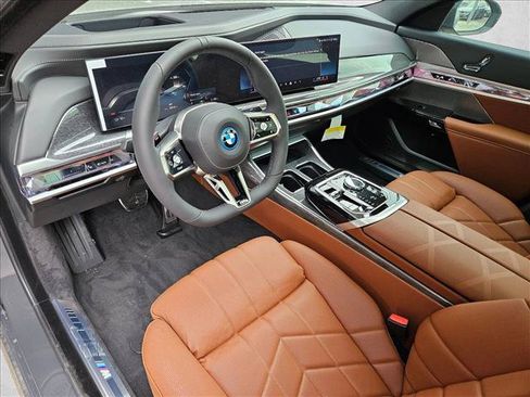 New 2026 BMW i7 eDrive50 w/ M Sport Package RWD image 3