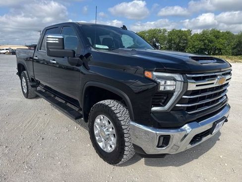 Used 2024 Chevrolet Silverado 2500 LTZ AWD/4WD image 8