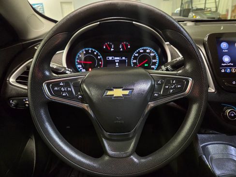 Used 2024 Chevrolet Malibu LS FWD image 16