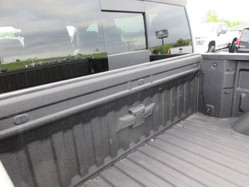 Used 2020 Chevrolet Silverado 1500 LT Trail Boss image 13