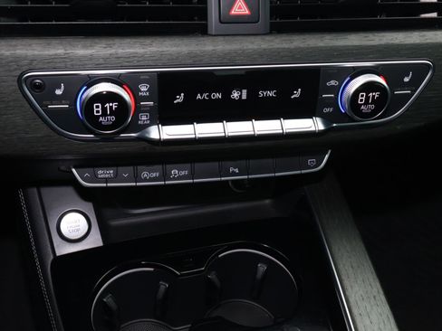 Used 2022 Audi A4 2.0T Premium Plus image 25