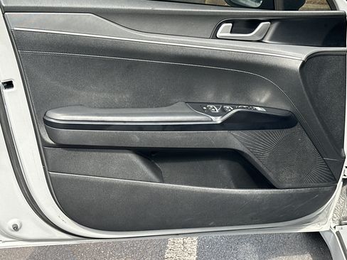 Used 2022 Kia K5 GT-Line FWD image 13