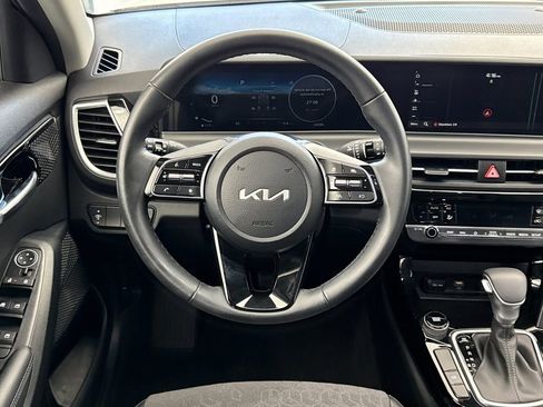 Used 2024 Kia Seltos S image 13