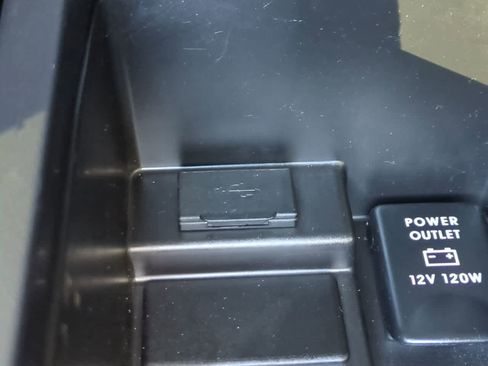 Used 2015 Mitsubishi Outlander Sport ES image 19