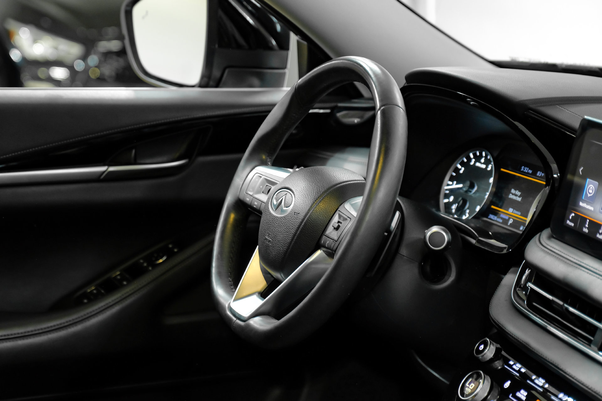 Used 2024 INFINITI QX60 Pure FWD image 18