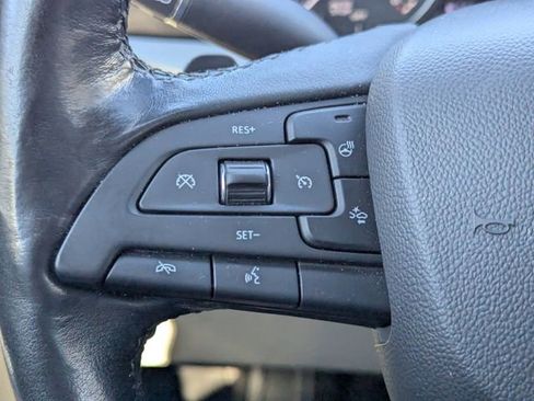 Used 2019 Cadillac XT4 Premium Luxury image 26