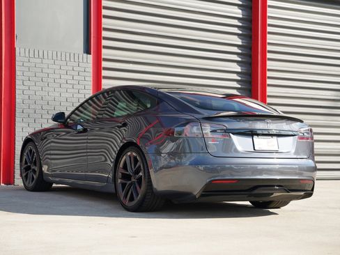 Used 2021 Tesla Model S Plaid image 7
