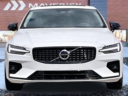 Used 2023 Volvo S60 B5 Plus w/ Climate Package AWD/4WD image 2